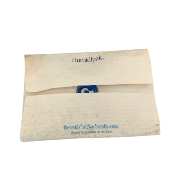 Signed Vintage Arturo Fuente Wooden Cigar Box - Picture 11 of 11